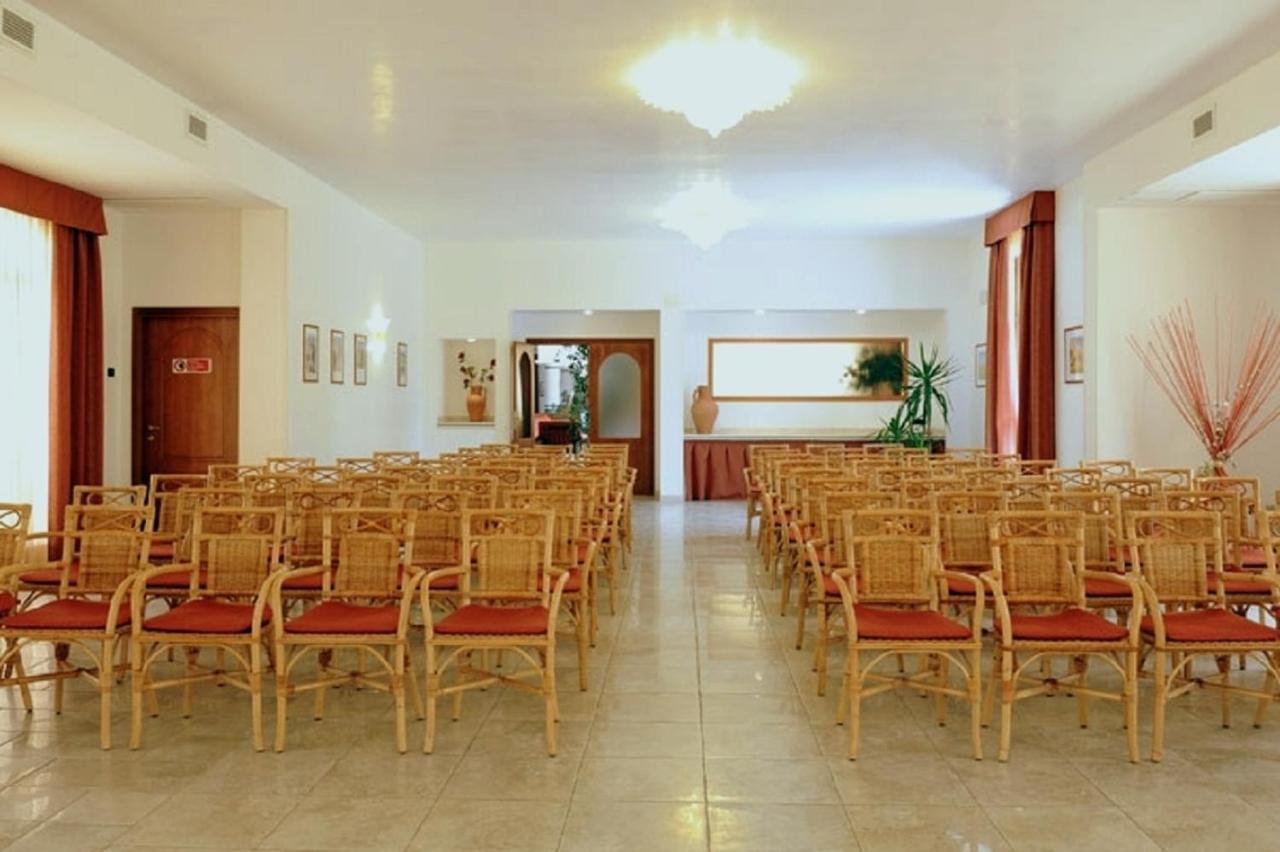Hotel Villa Rosa Martina Franca Exteriör bild
