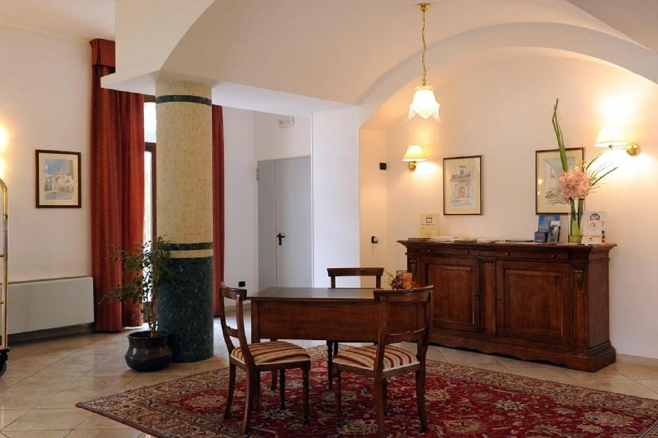 Hotel Villa Rosa Martina Franca Exteriör bild