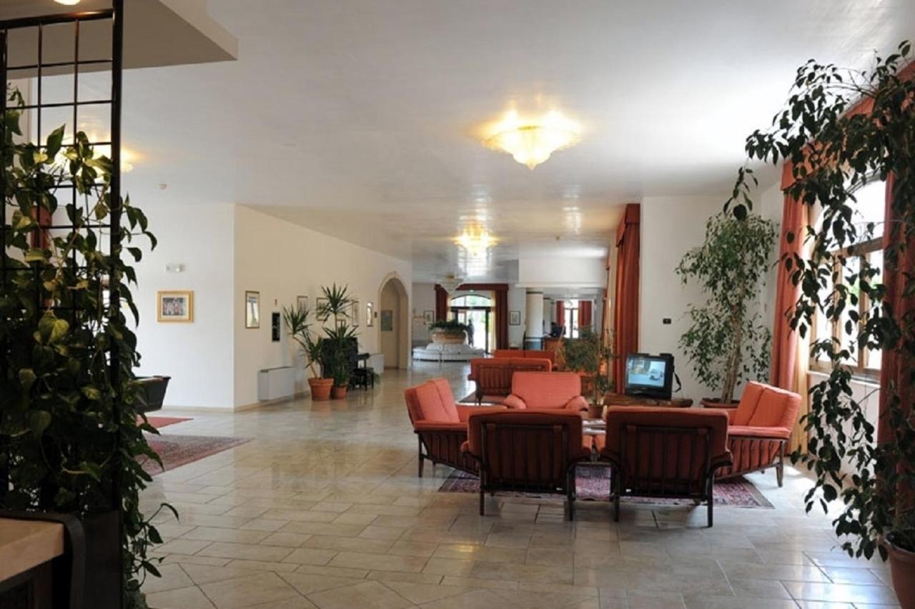 Hotel Villa Rosa Martina Franca Exteriör bild
